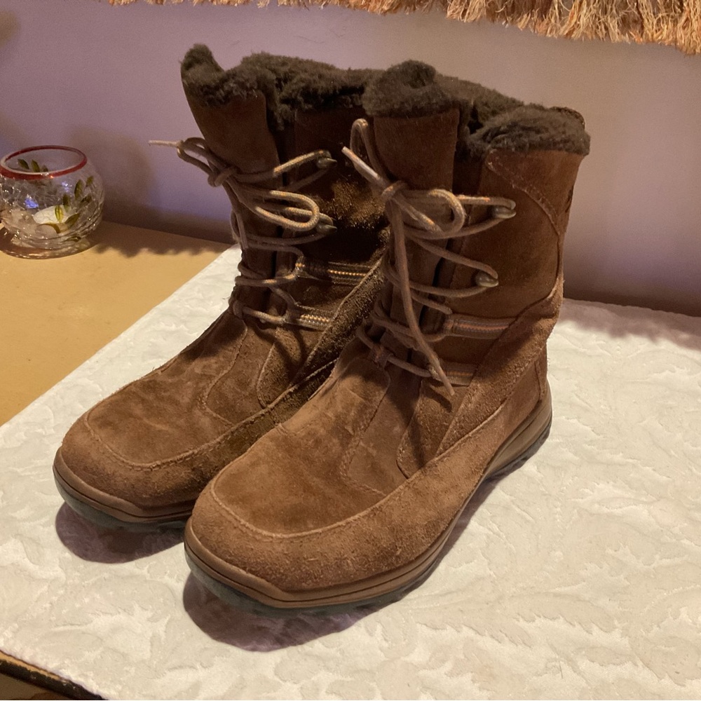 Sorel Icefall Mid Lace Size 9
